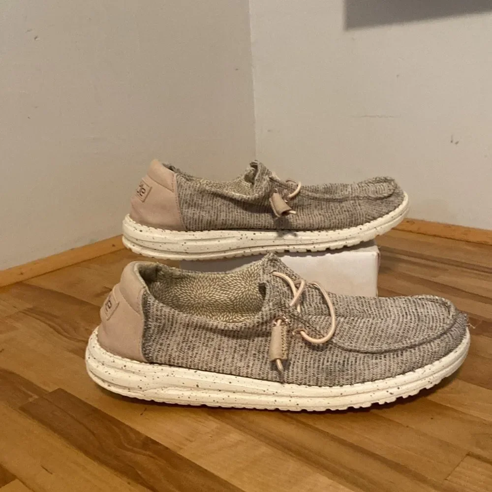Hey Dude Gray & Beige Wendy Style Stretch Rose Slid On Loafer Flat Shoes Size 8